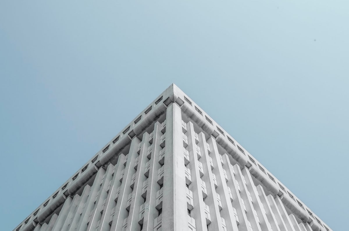 国足在肇庆开展公益活动，邵佳一携于汉超及三将与小球员踢球