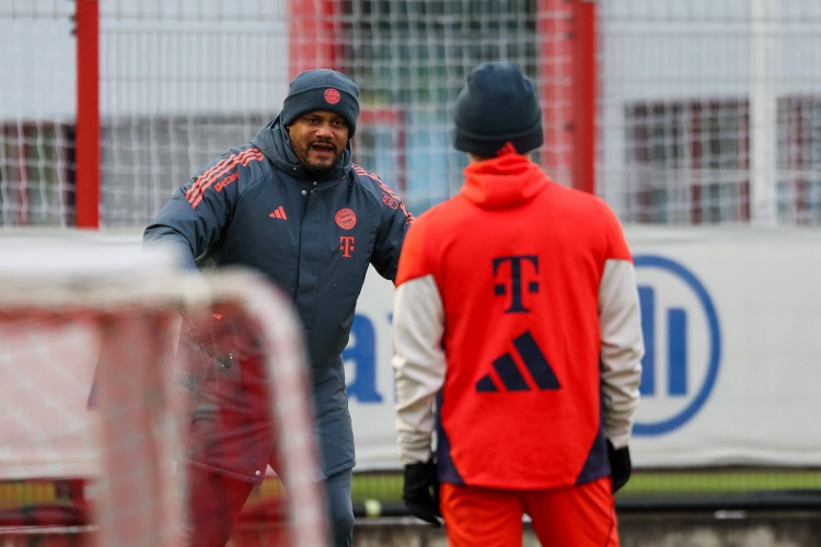 英超直播-首发1/3青训！队报：拜仁很认可现在孔帕尼培养青训球员的方式