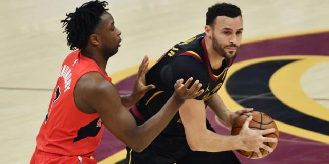 欧洲杯直播-利拉德苦思格林而不得 开拓者为他找来追梦替身